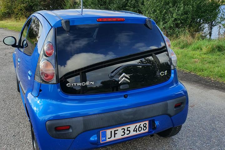 Blå Citroën C1 fra 2010