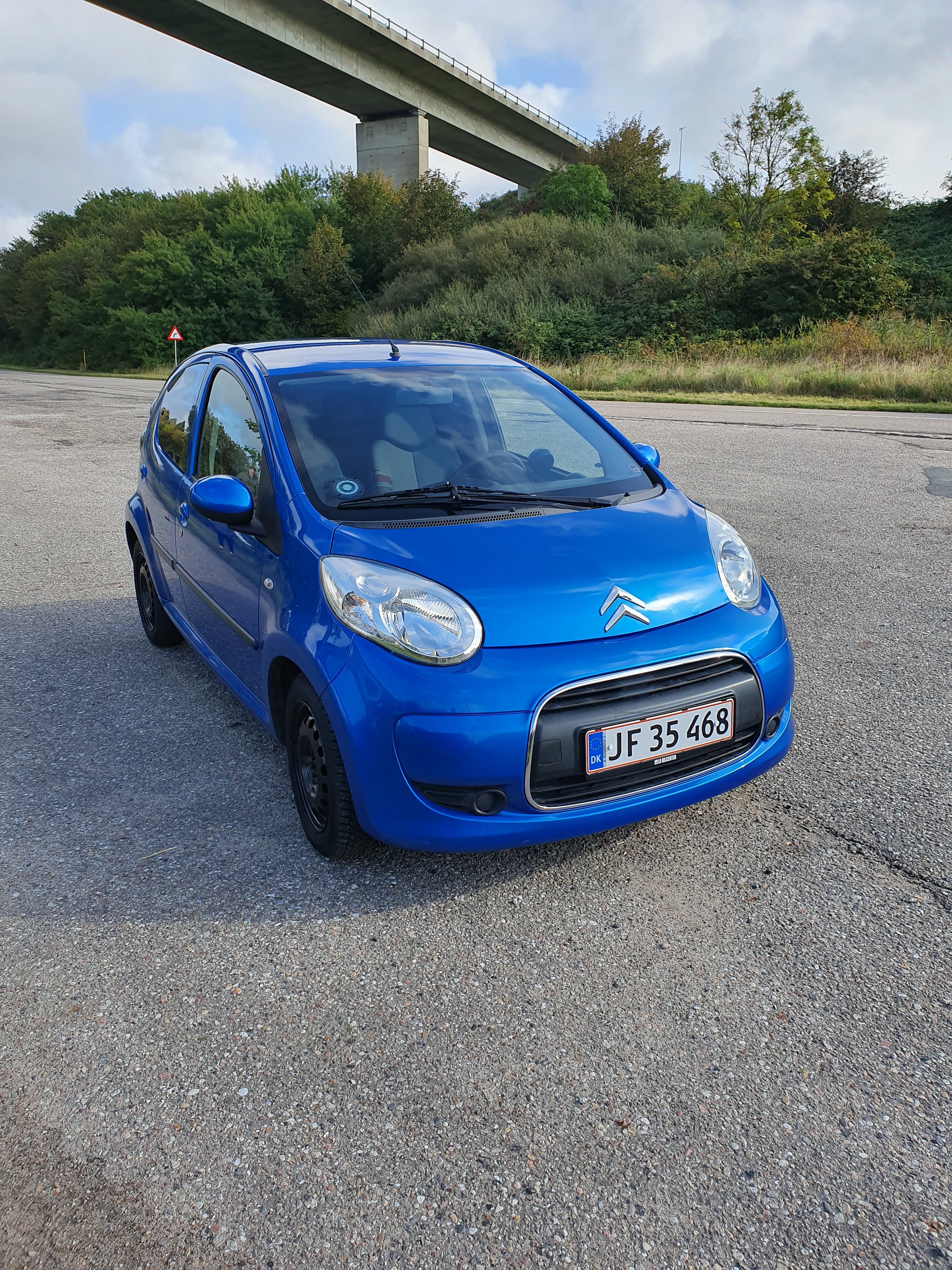 Blå Citroën C1 fra 2010