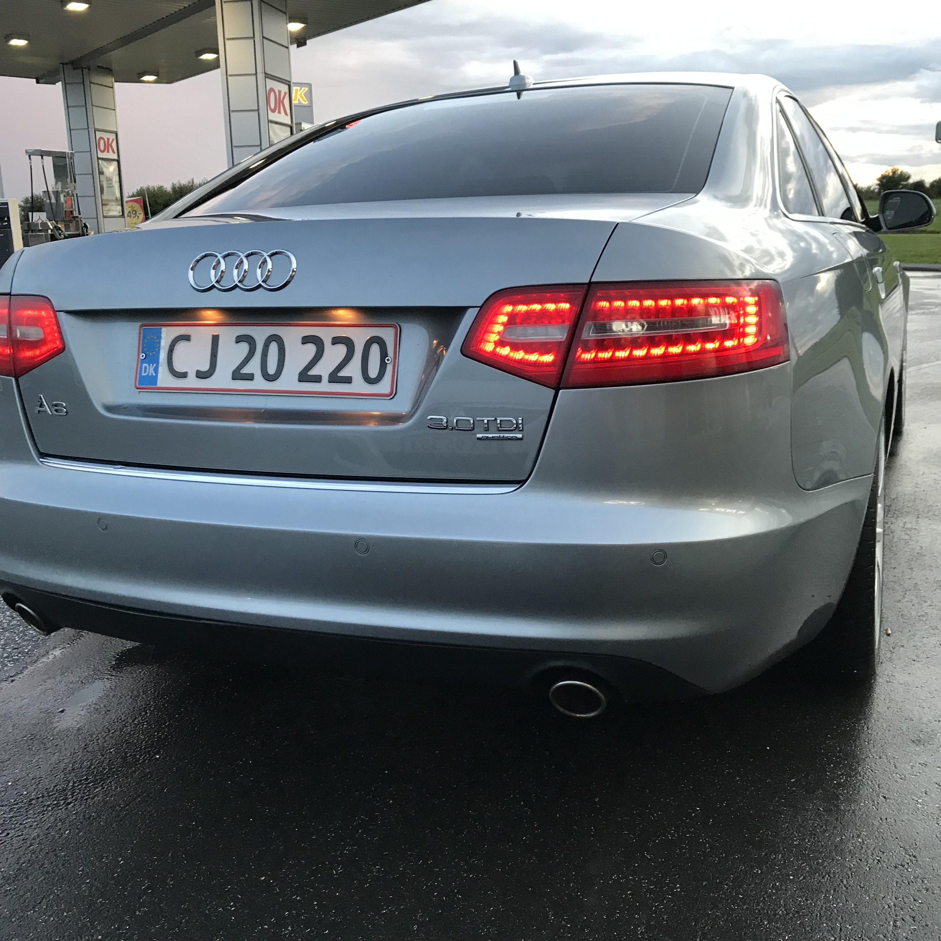 Grå Audi A6 fra 2010
