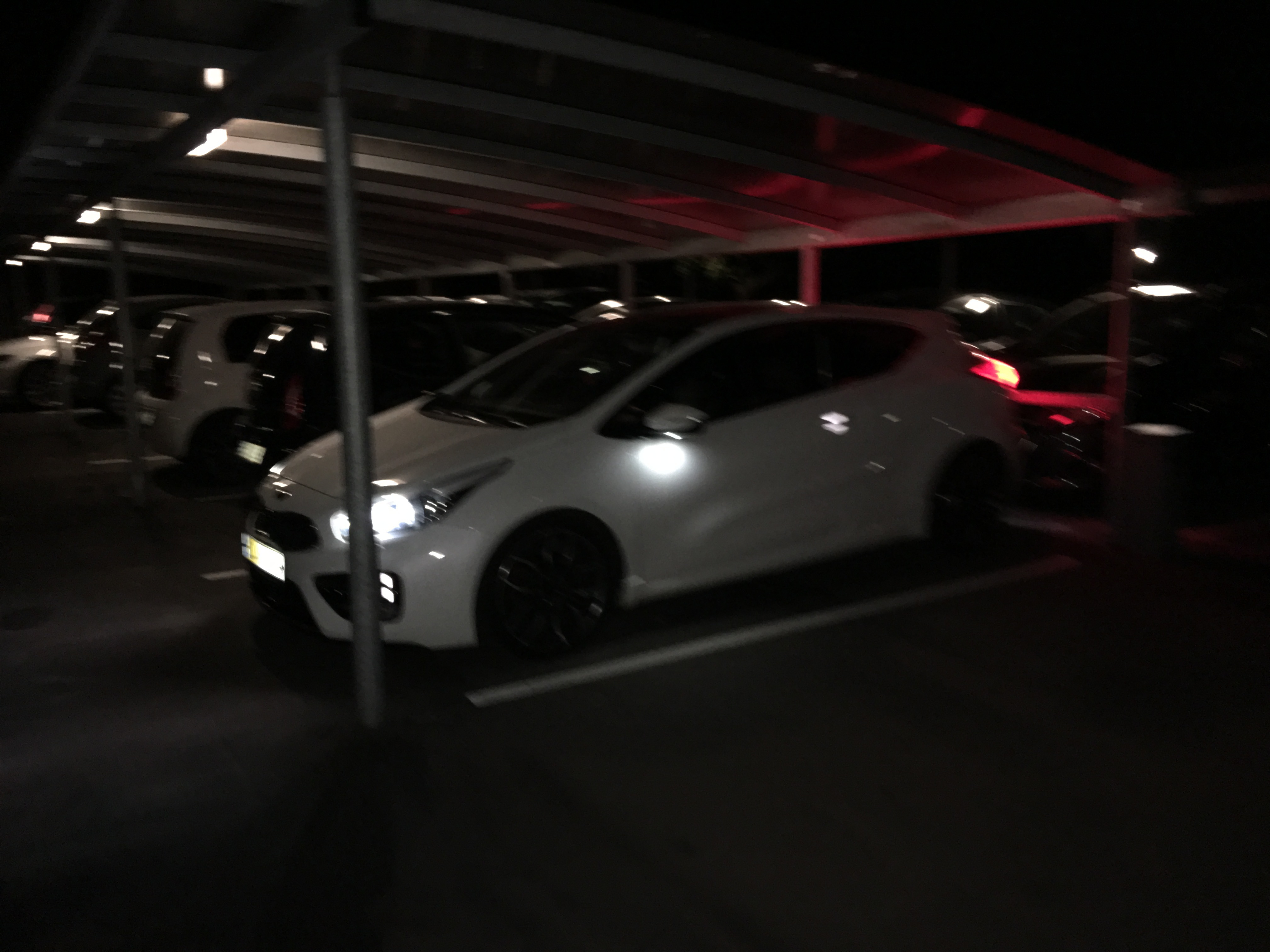 Hvid Kia Ceed fra 2014