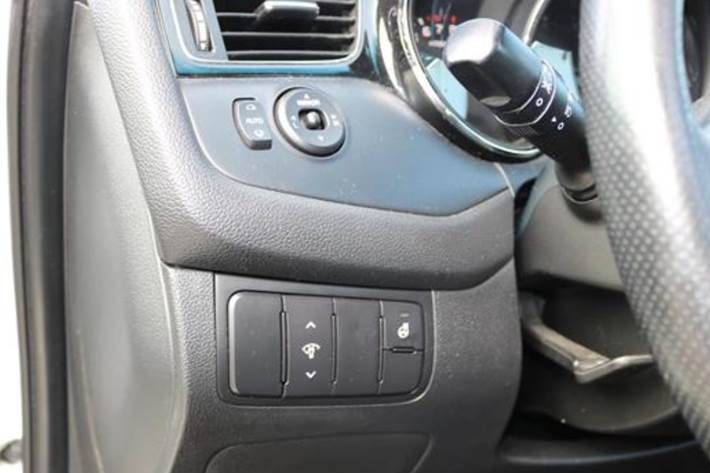 Hvid Kia Ceed fra 2014