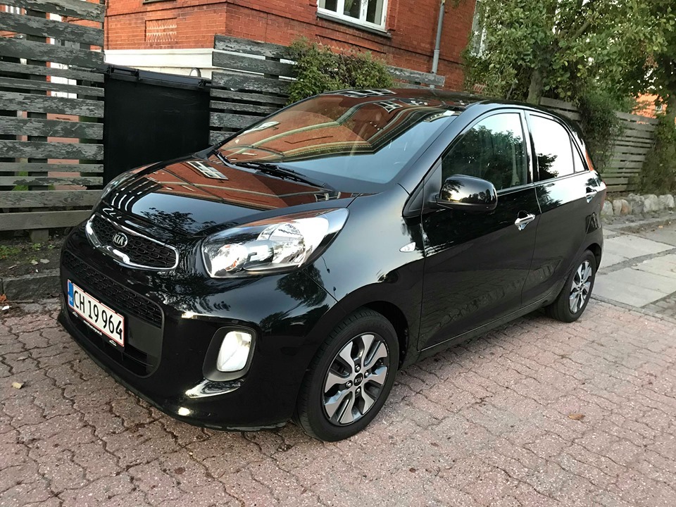 Sort Kia Picanto fra 2016
