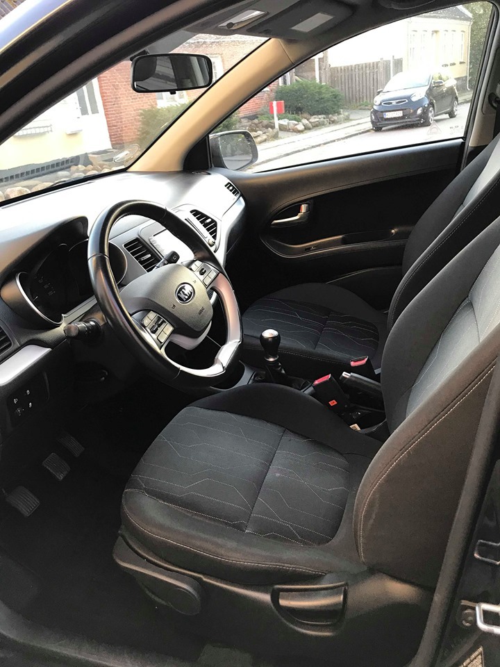 Sort Kia Picanto fra 2016