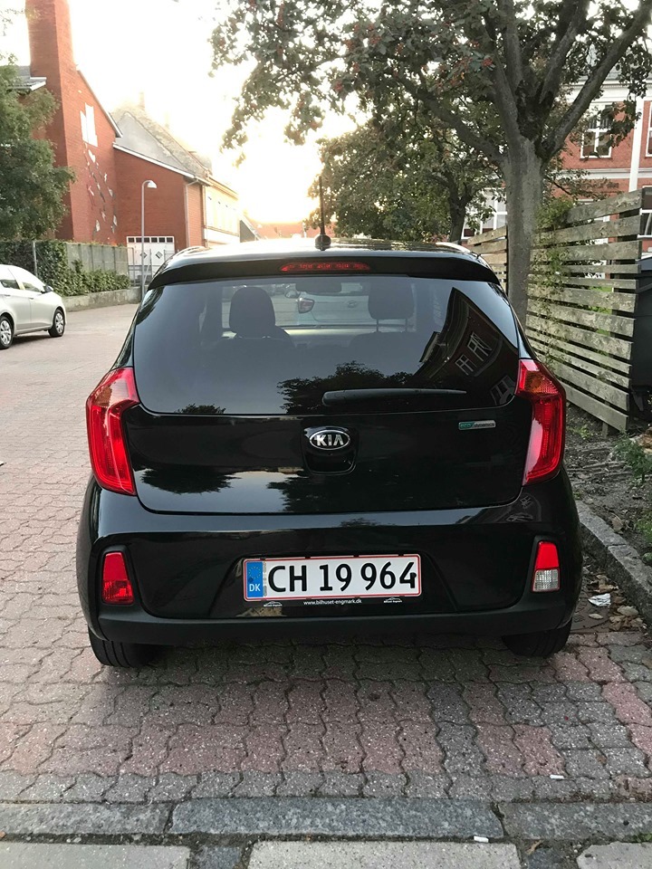 Sort Kia Picanto fra 2016