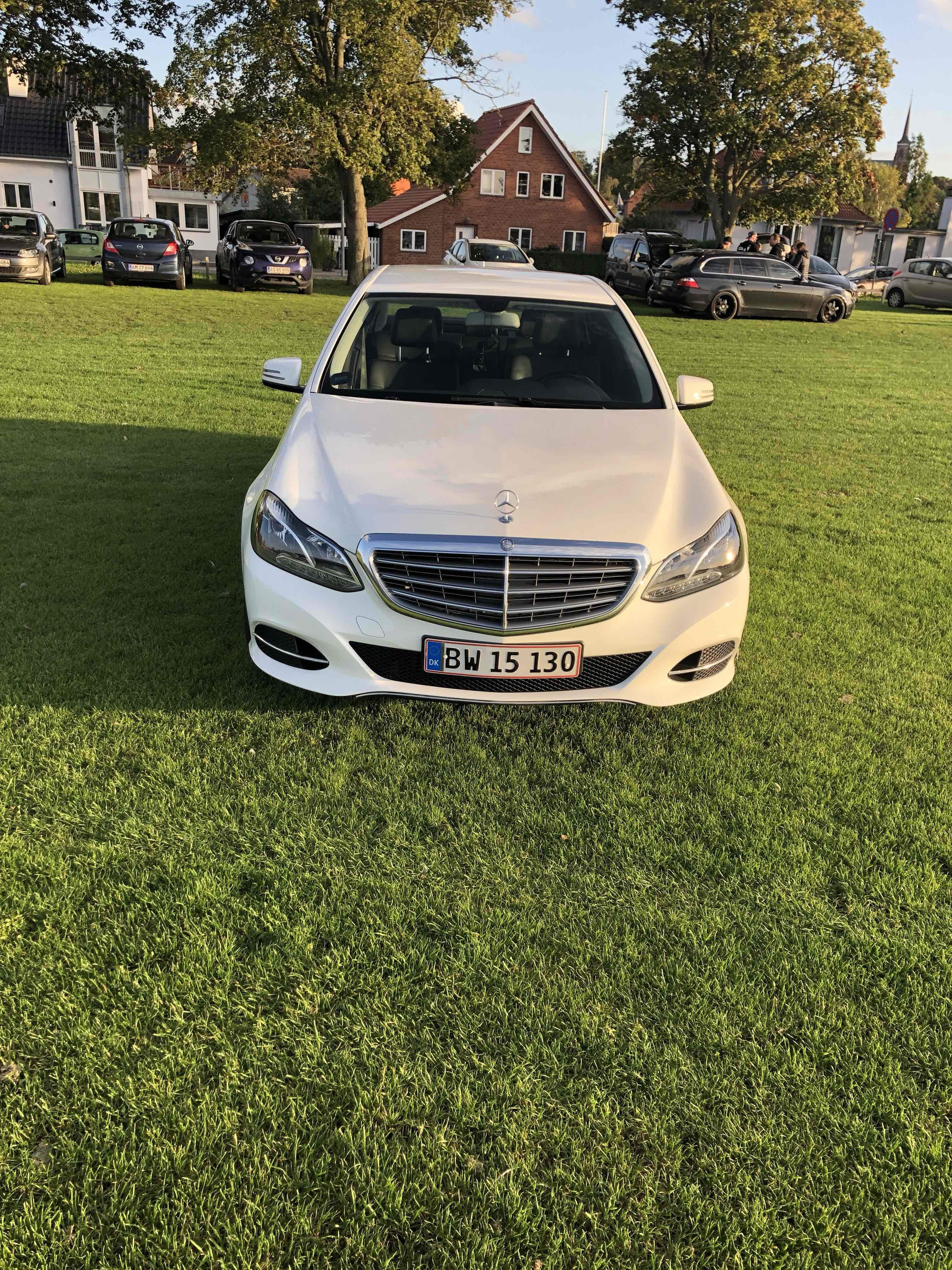 Hvid Mercedes E200 fra 2015