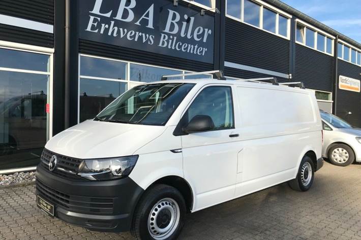 Hvid VW Transporter fra 2016