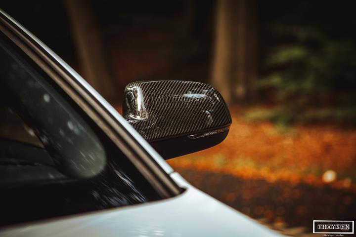 Grå Audi RS4 fra 2012