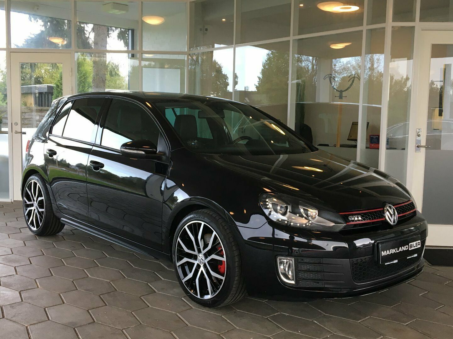 Grå VW Golf VI fra 2011