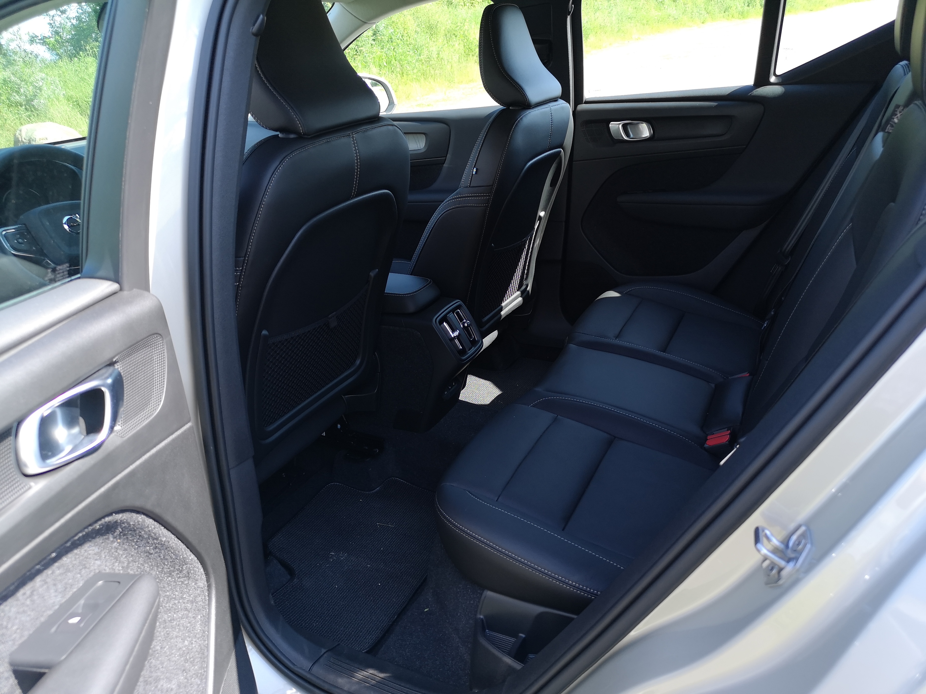 Beige Volvo XC40 fra 2019