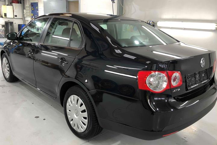 Sort VW Jetta fra 2008