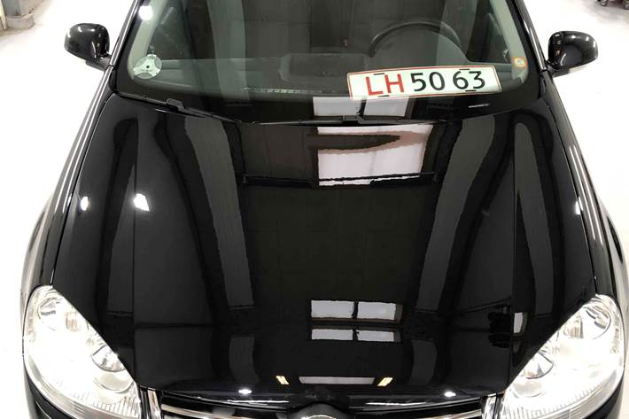 Sort VW Jetta fra 2008