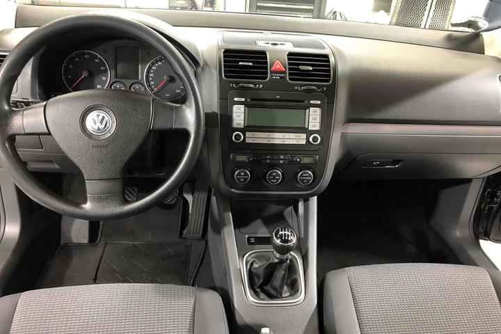 Sort VW Jetta fra 2008