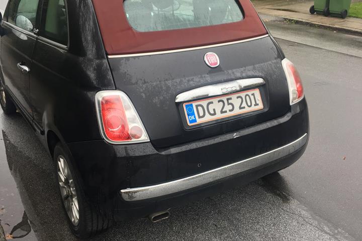 Sort Fiat 500 fra 2010