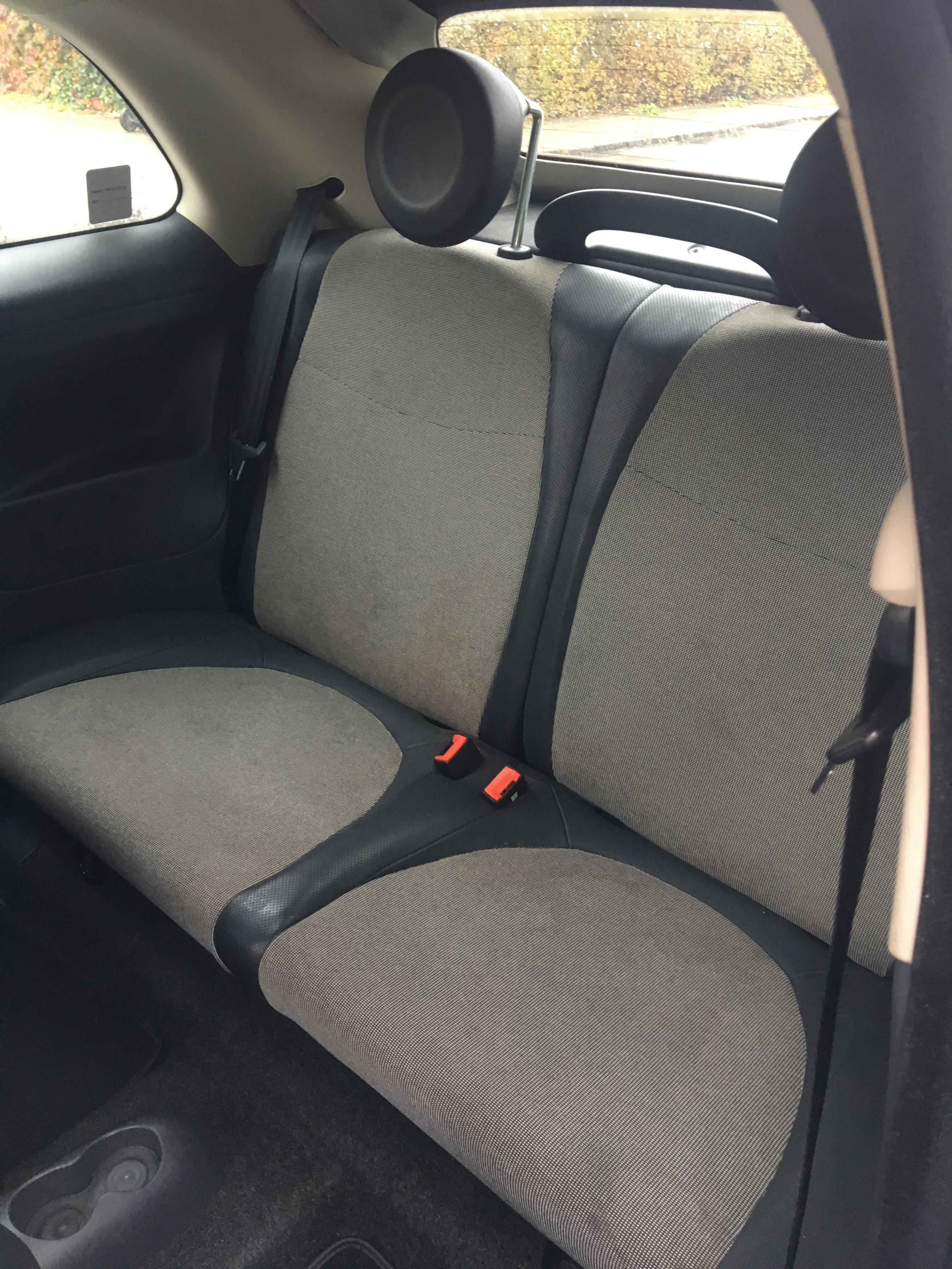 Sort Fiat 500 fra 2010