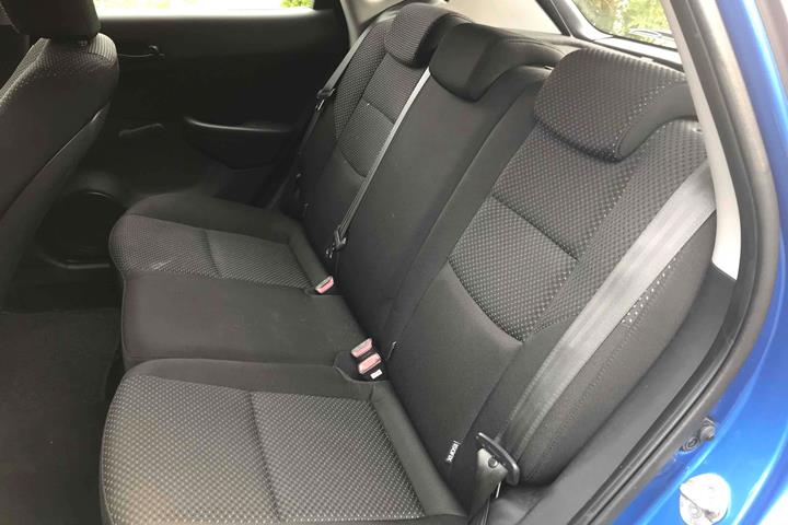 Grå Hyundai i30 fra 2009