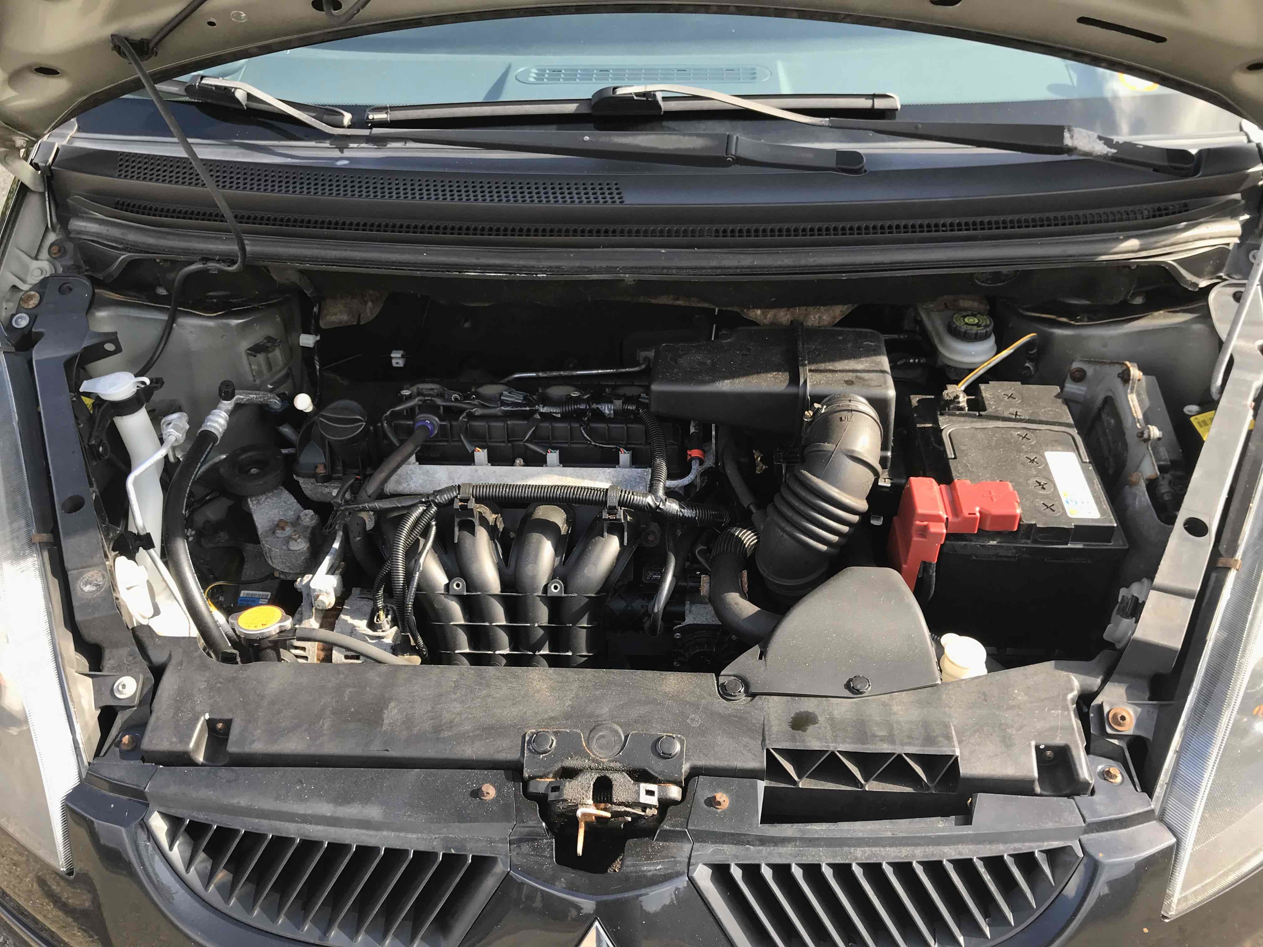 Sort Mitsubishi Colt fra 2008