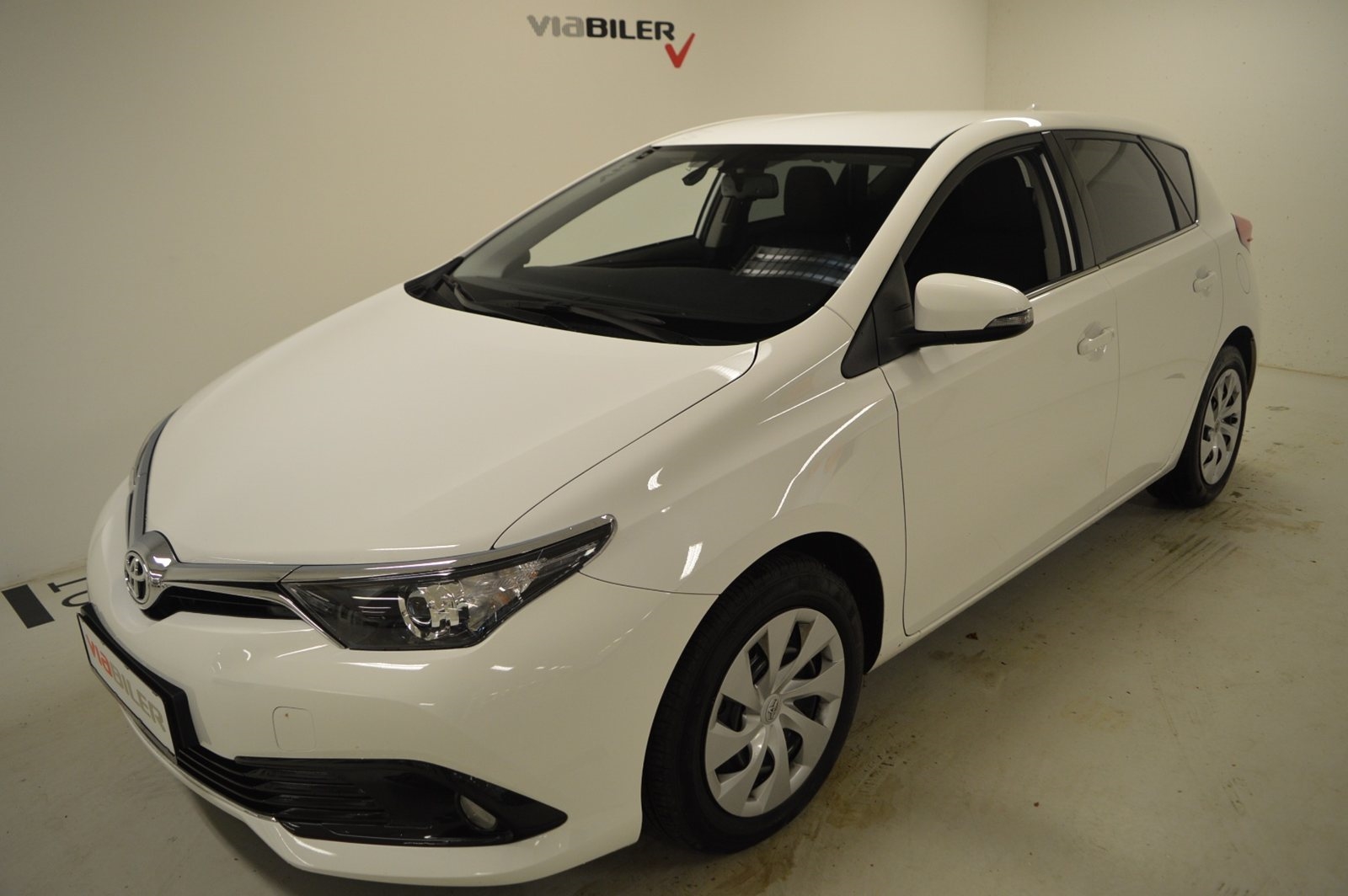 Guide til Toyota Auris Touring Sports 1.6 D-4D Comfort (Årgang 09/2015 - 01/2018)