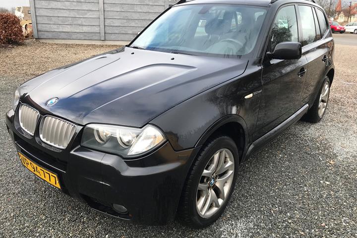 Sort BMW X3 fra 2006