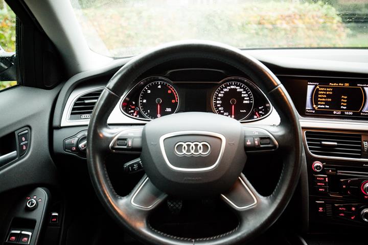 Sort Audi A4 fra 2013