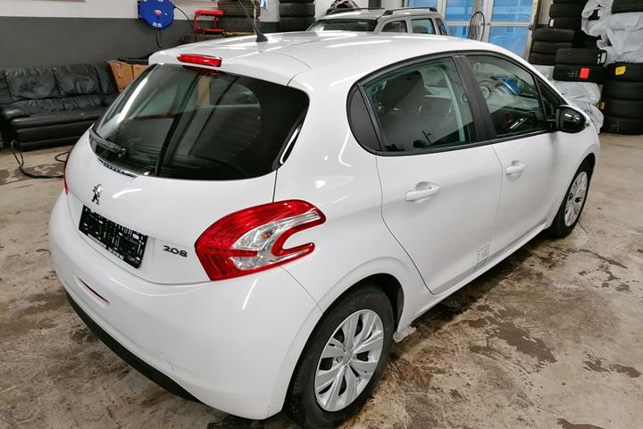 Hvid Peugeot 208 fra 2014