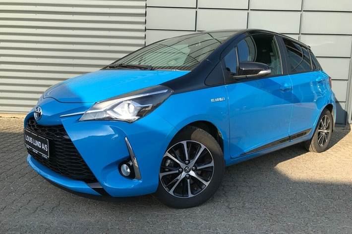 Blå Toyota Yaris fra 2018