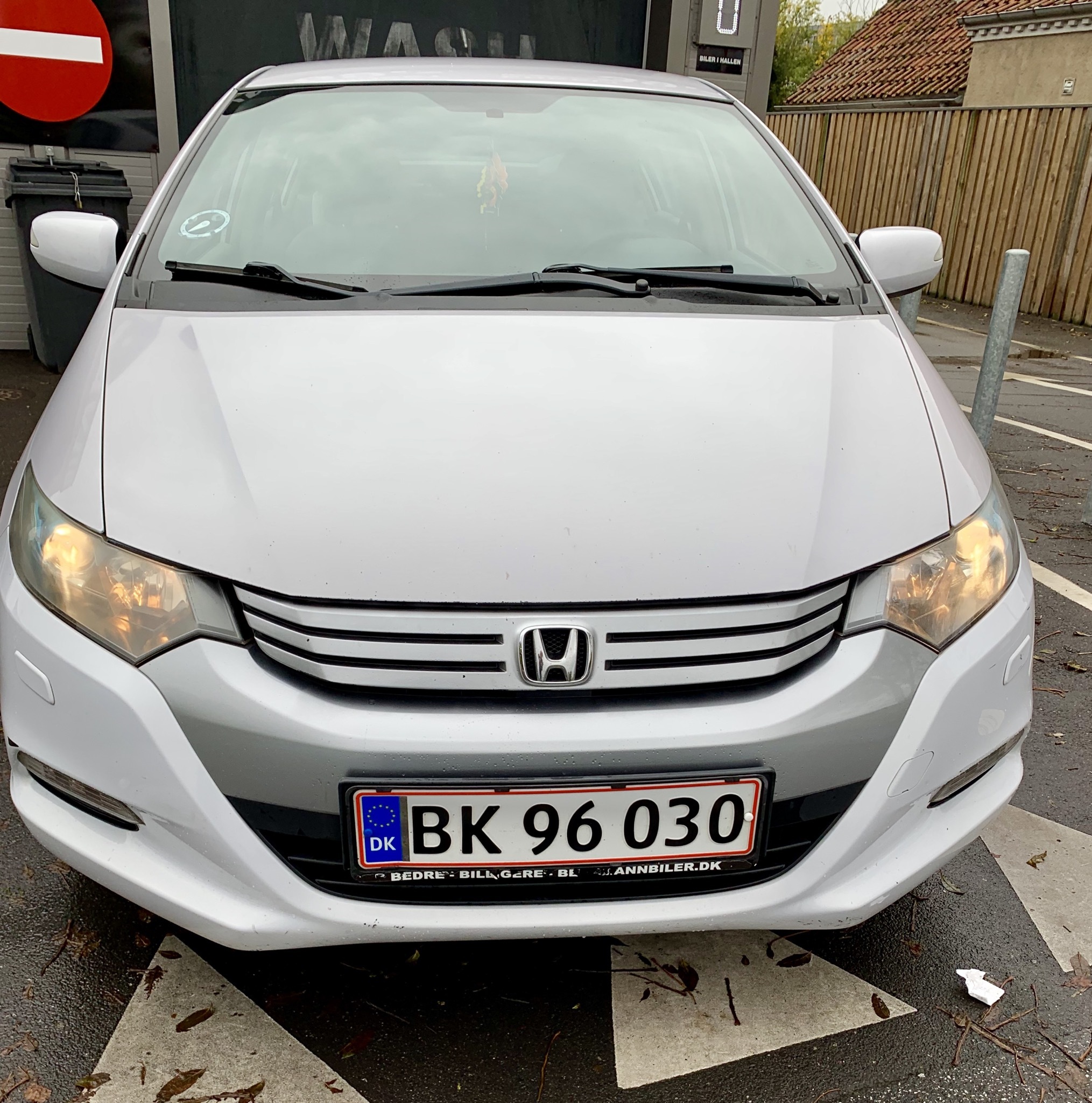 Hvid Honda Insight fra 2010
