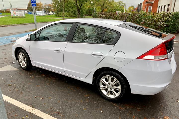 Hvid Honda Insight fra 2010
