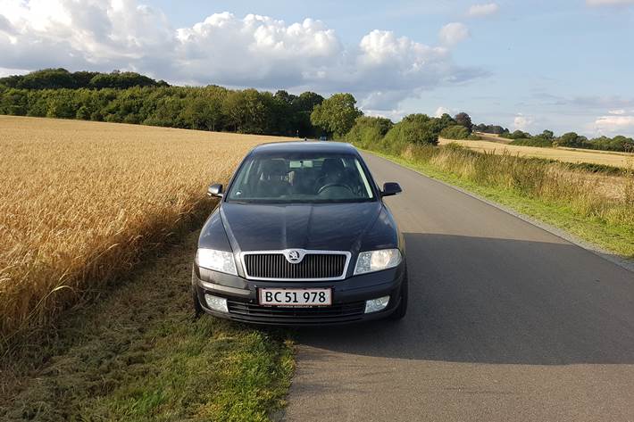 Sort Skoda Octavia fra 2005