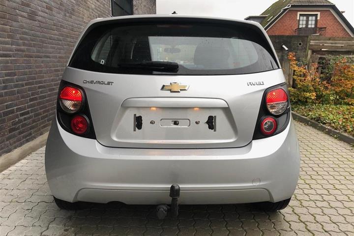 Grå Chevrolet Aveo fra 2014