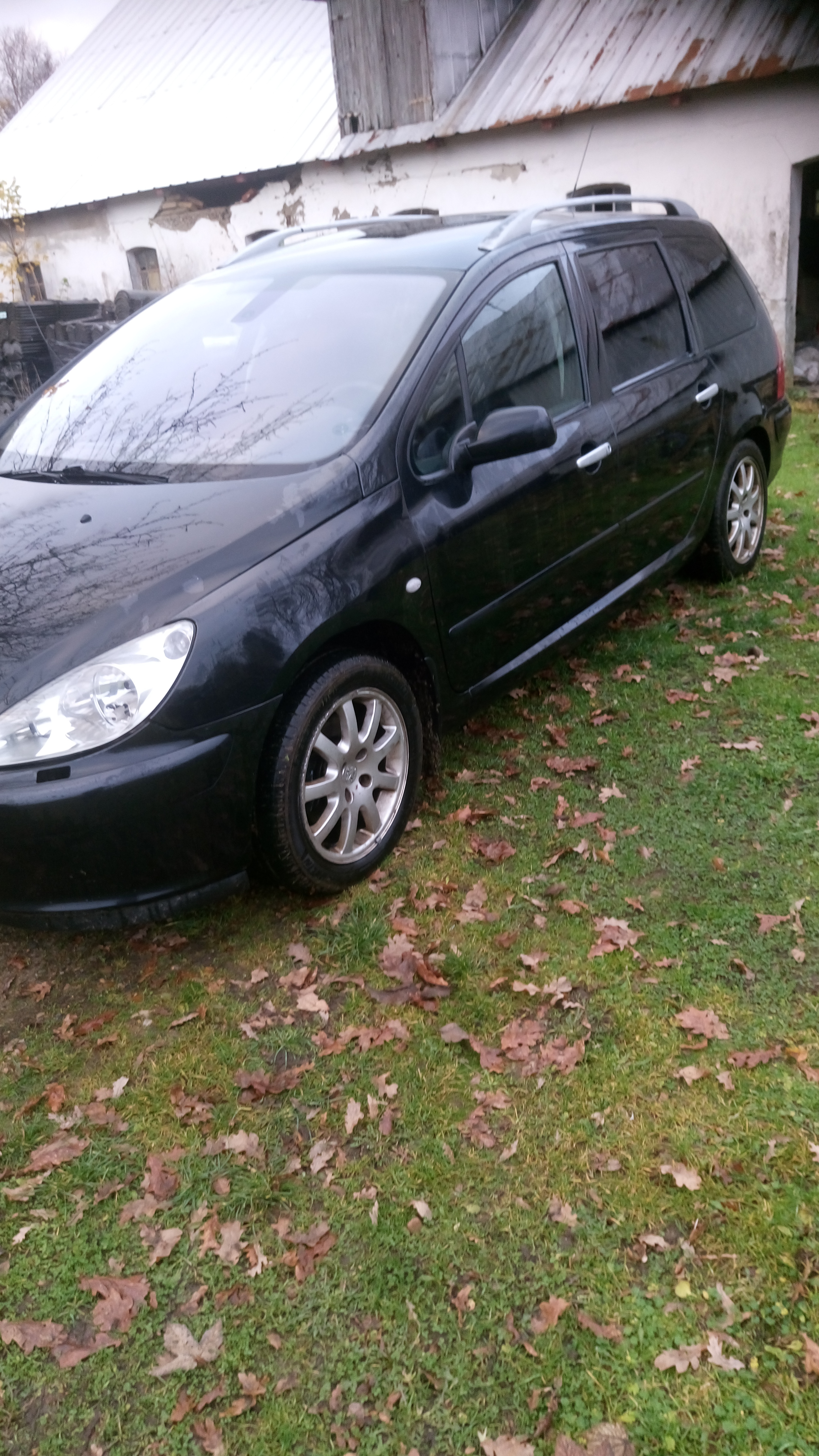 Sort Peugeot 307 fra 2003