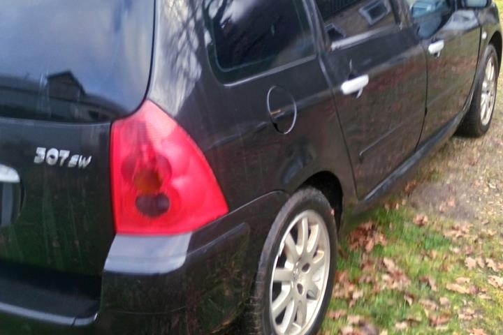 Sort Peugeot 307 fra 2003