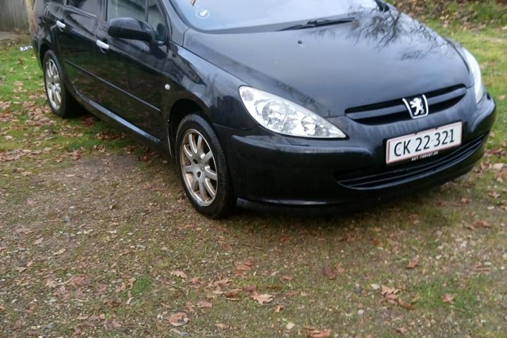 Sort Peugeot 307 fra 2003