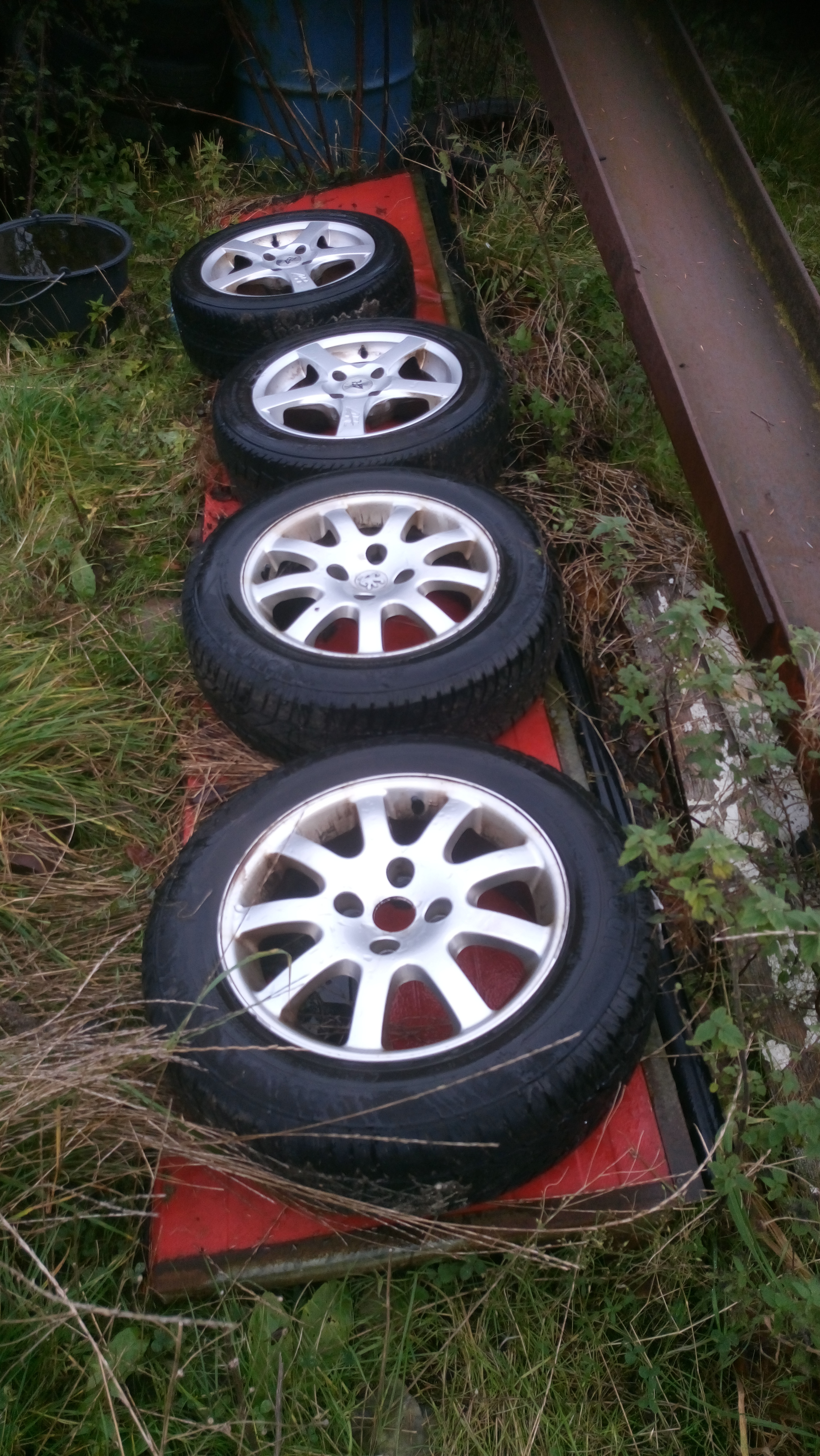 Blå Peugeot 206 fra 2006