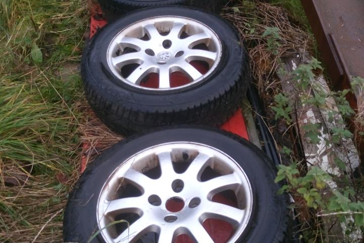 Blå Peugeot 206 fra 2006