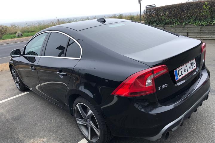 Sort Volvo S60 fra 2011