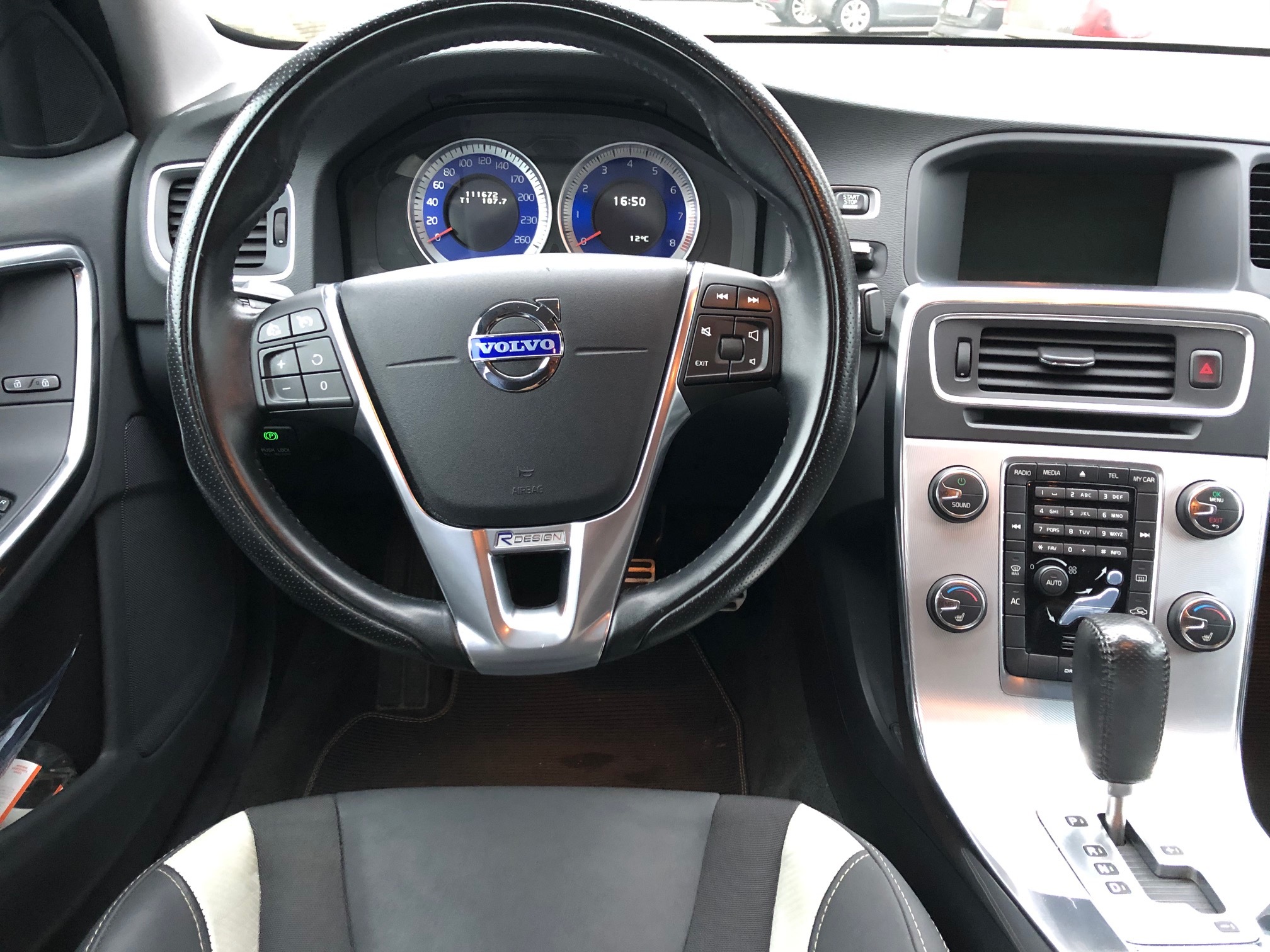 Sort Volvo S60 fra 2011