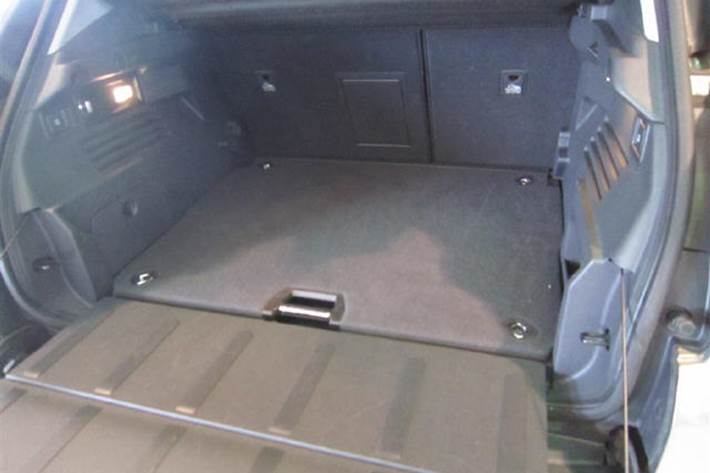 Beige Peugeot 3008 fra 2010