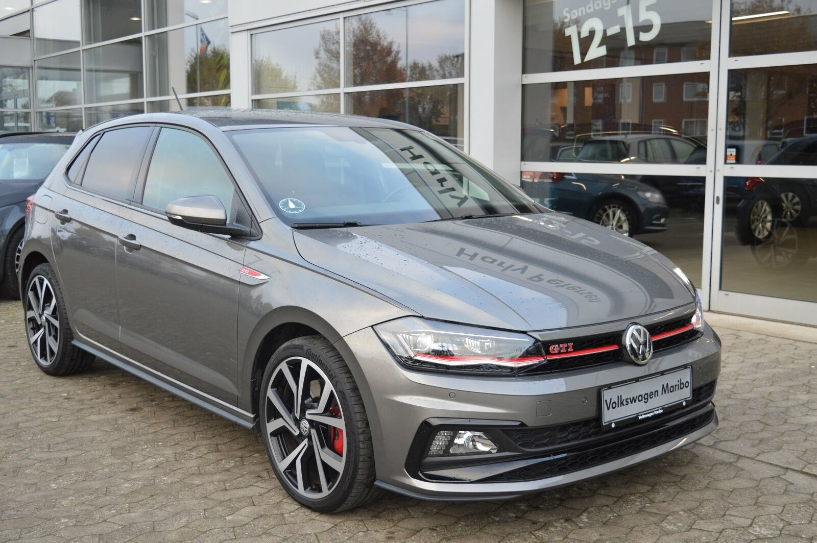 Grå VW Polo fra 2019