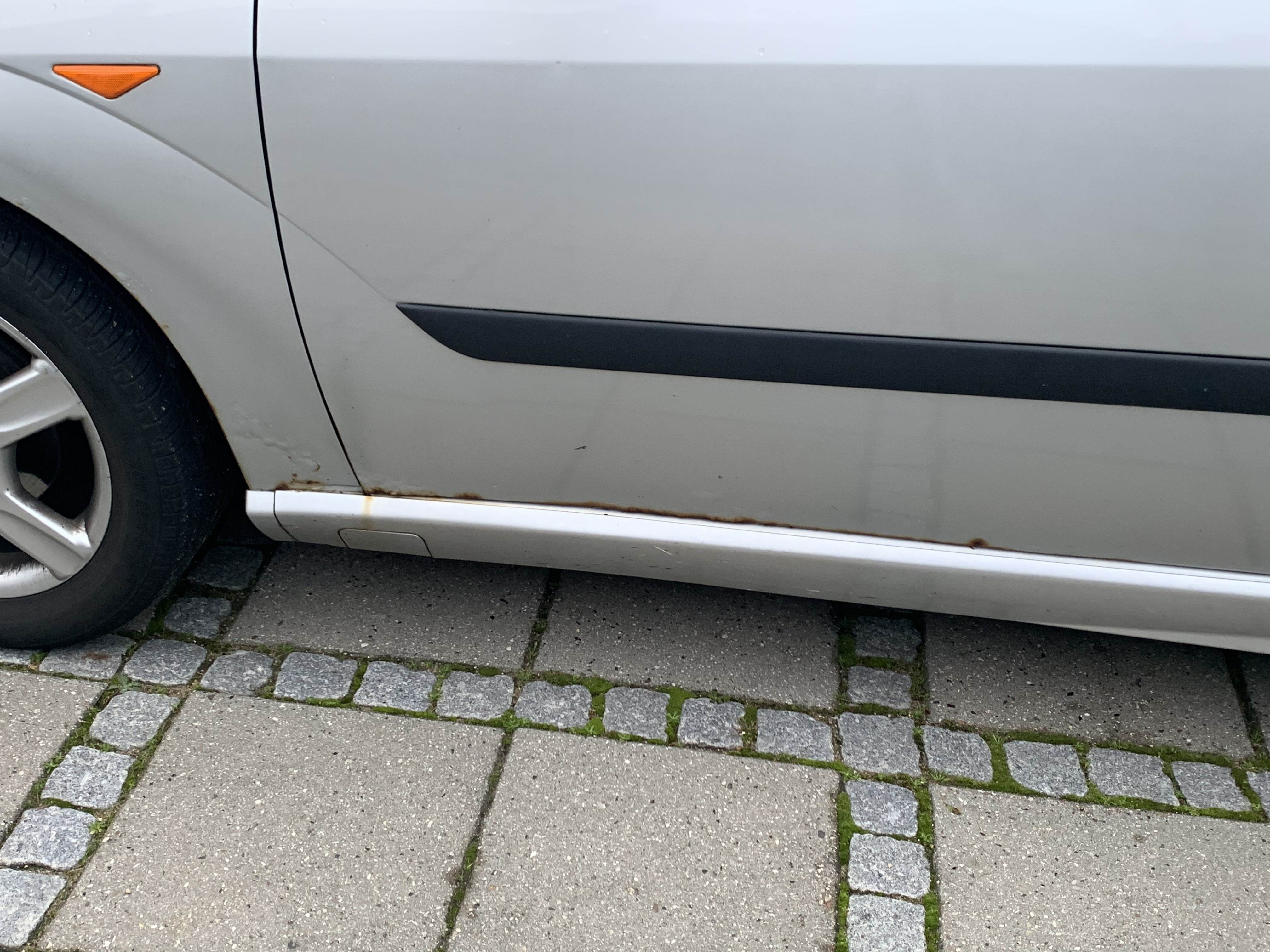 Sølv Ford Focus fra 2001