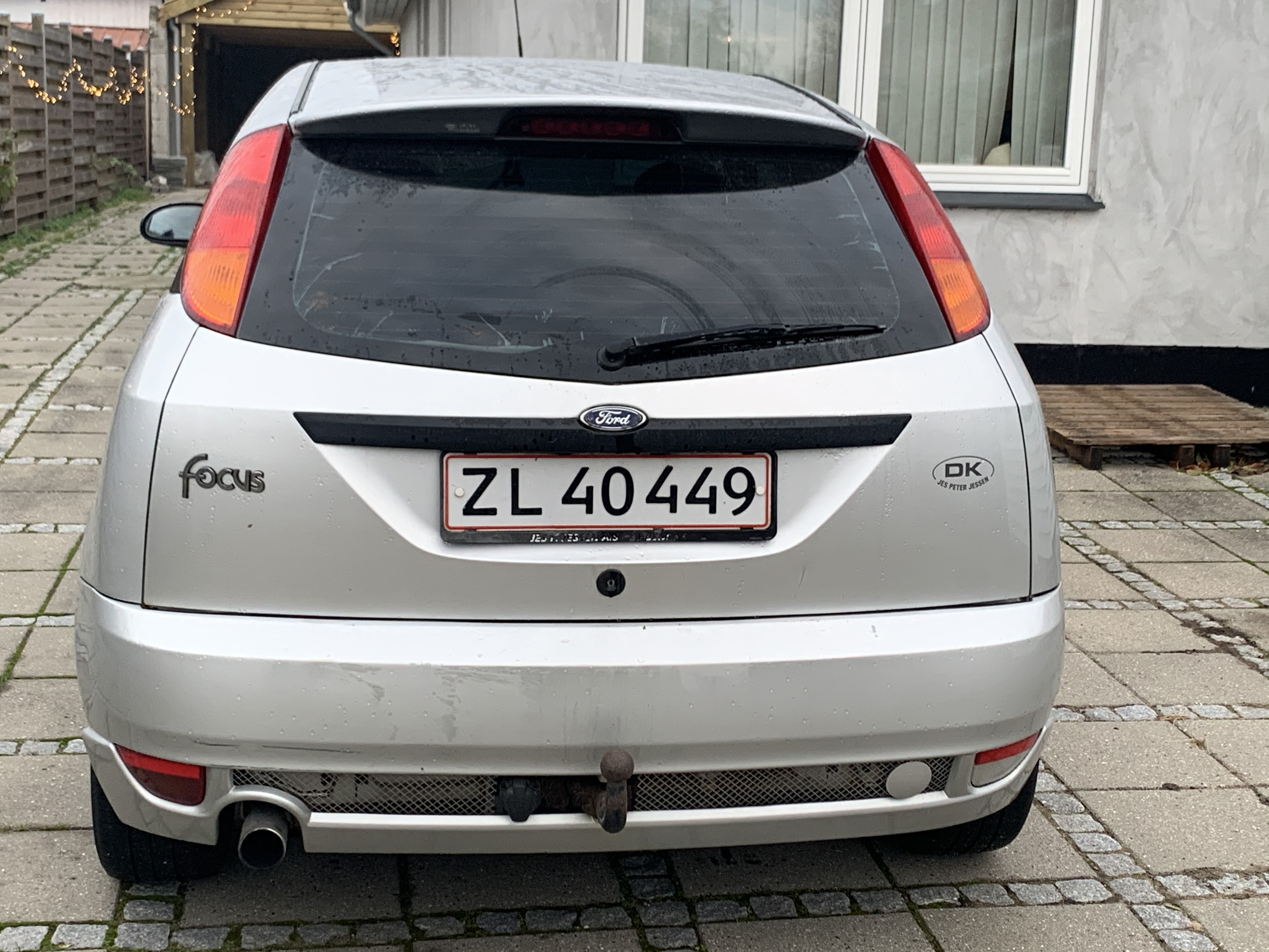 Sølv Ford Focus fra 2001