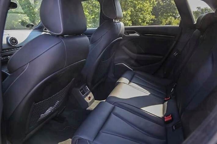 Sort Audi S3 Sportback fra 2014