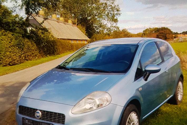 Blå Fiat Punto fra 2007