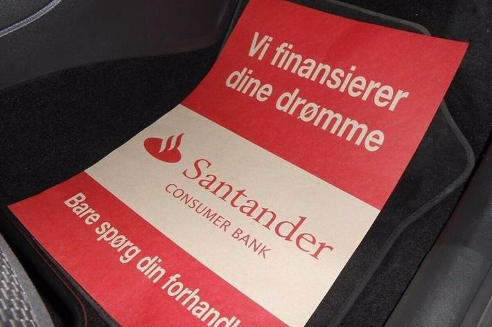 Grå Skoda Fabia fra 2012