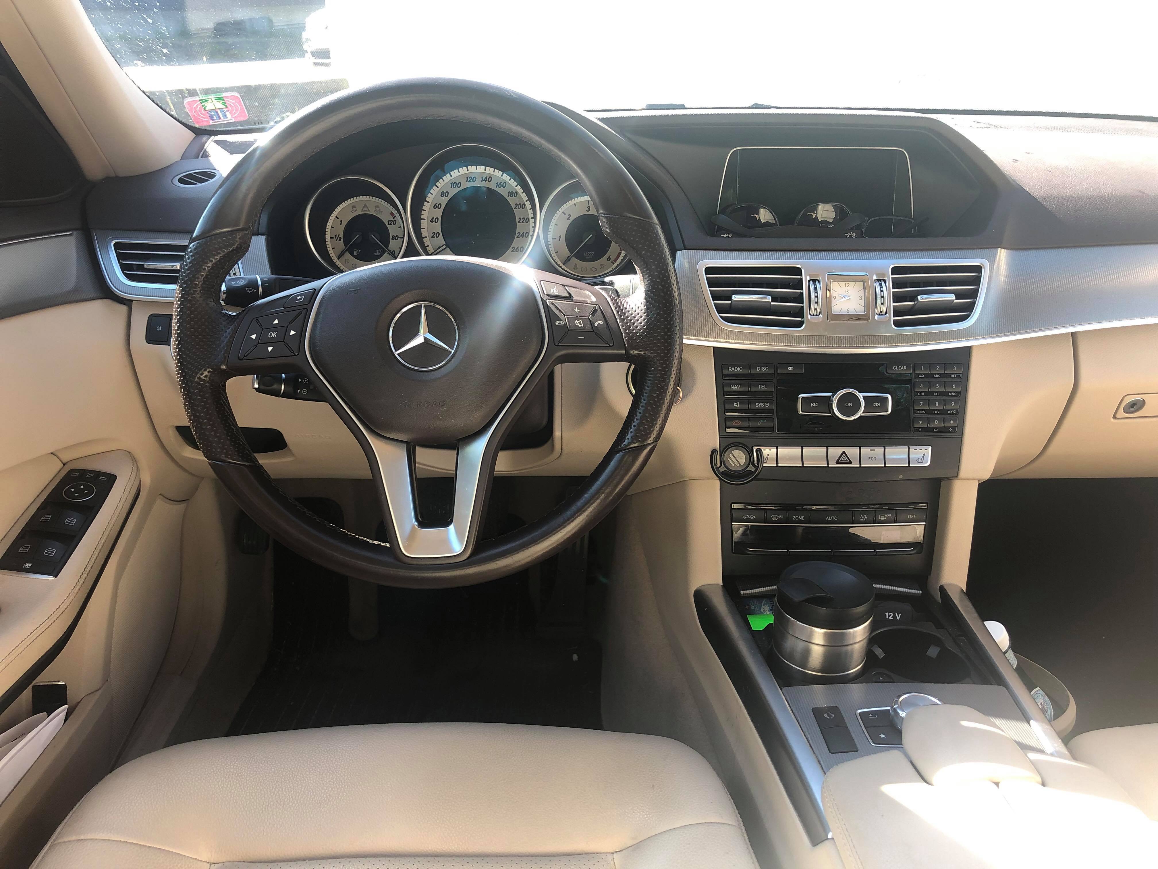 Sort Mercedes E350 fra 2014