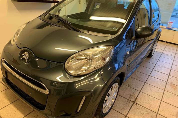 Grå Citroën C1 fra 2012