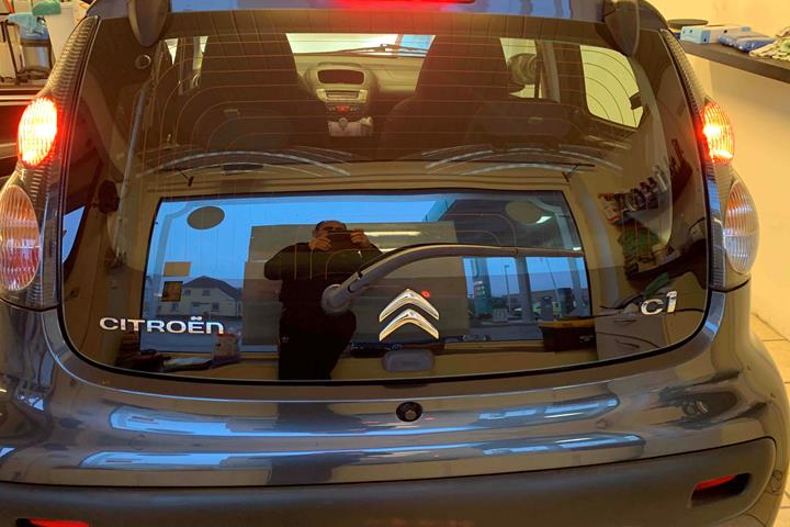 Grå Citroën C1 fra 2012
