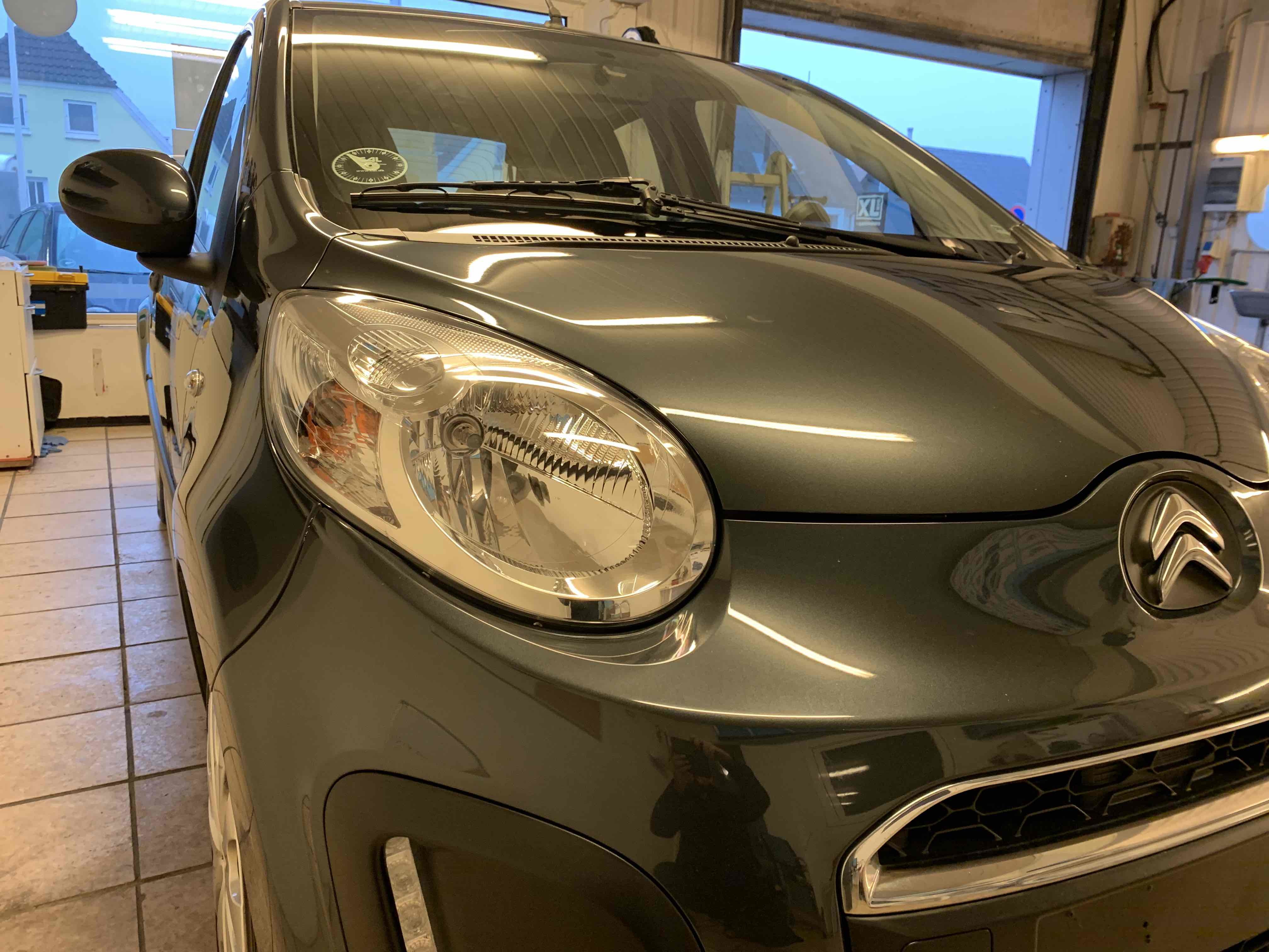 Grå Citroën C1 fra 2012