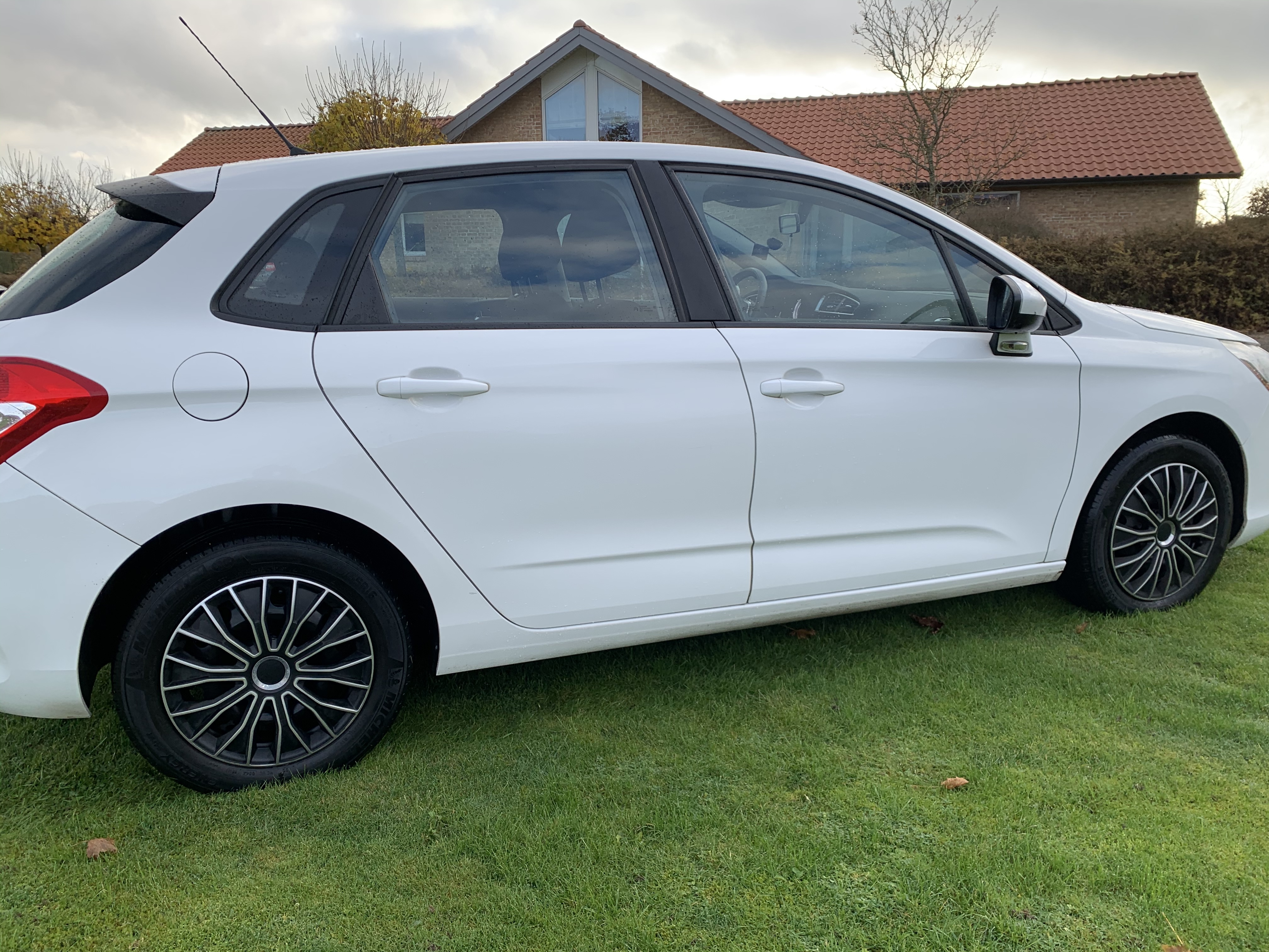 Hvid Citroën C4 fra 2013