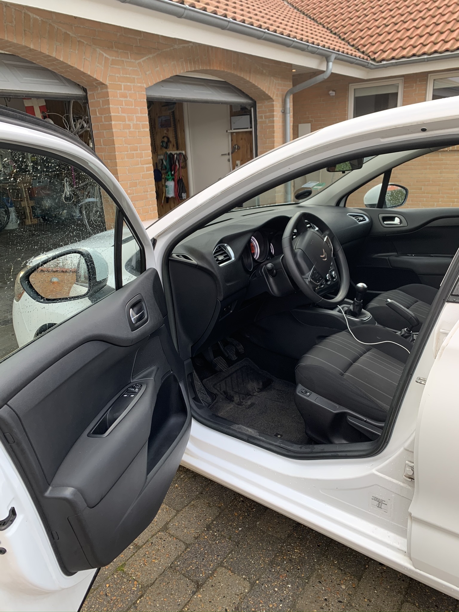 Hvid Citroën C4 fra 2013