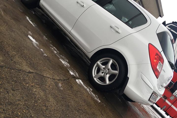 Hvid Opel Corsa fra 2011